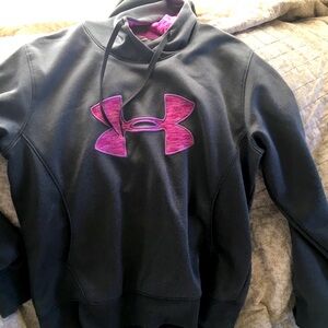 Under Armour hoodie NWT womens size lg fits like xl